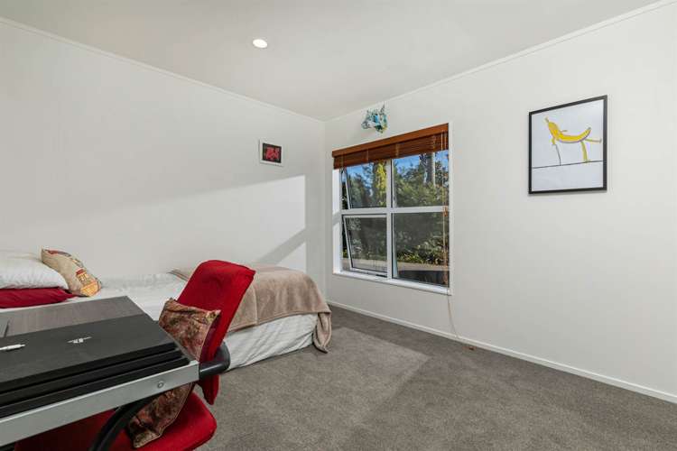 32 Waipuia Place Greenhithe_21