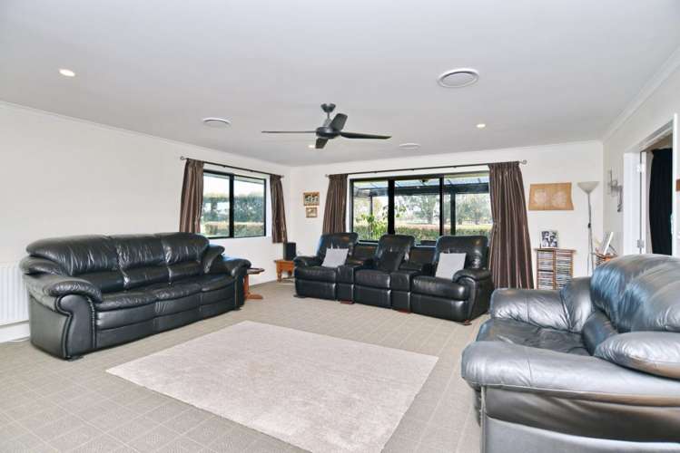 77 Bridge Road_4