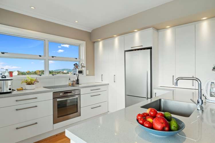 30 Rutherford Street Otumoetai_10