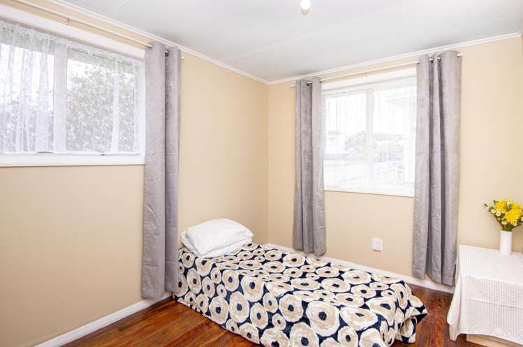 19 Desert Gold Street Ascot Park_14