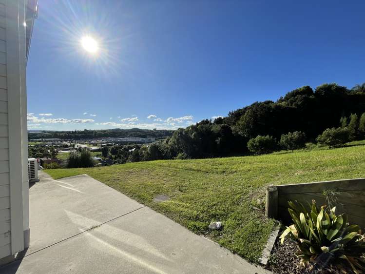 24 Gyle Place Pyes Pa_23