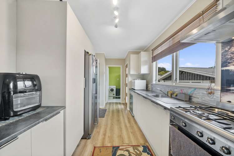 40 Momona Street Wainuiomata_5
