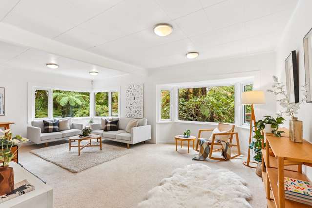 562 Scenic Drive Waiatarua_3