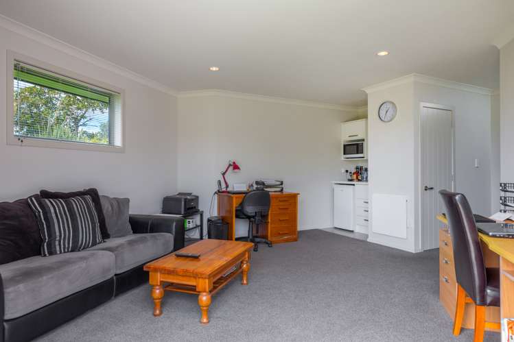 36 High Street Renwick_12