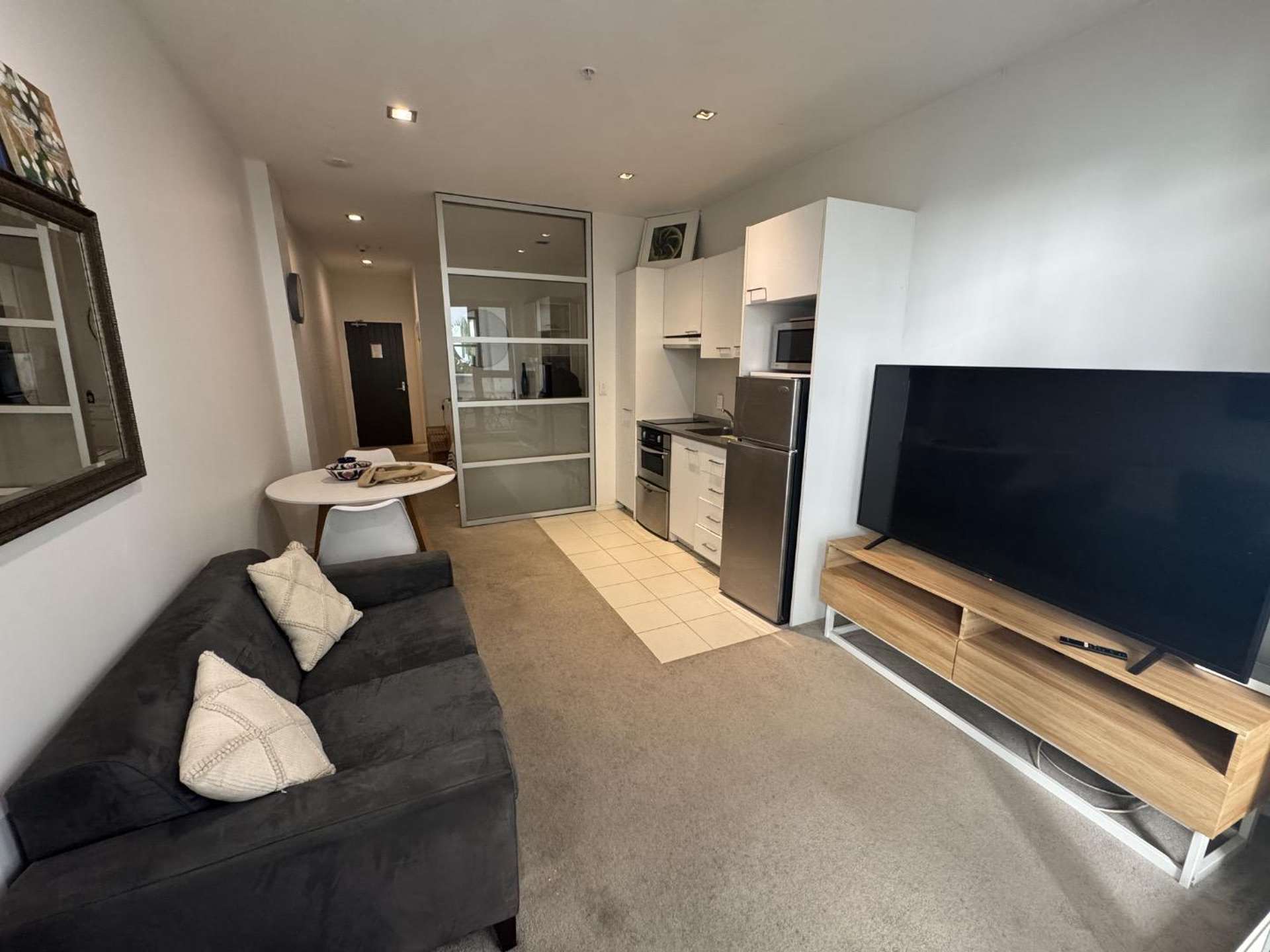104/85 Beach Road City Centre_0