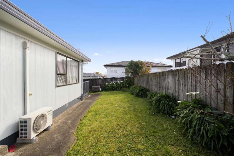 2/12 Silver Creek Road_0
