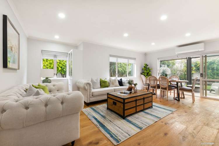 2 Baltersan Drive Flat Bush_3