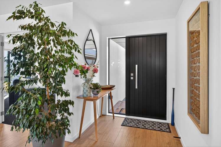 37 Suffolk Drive Kirwee_1