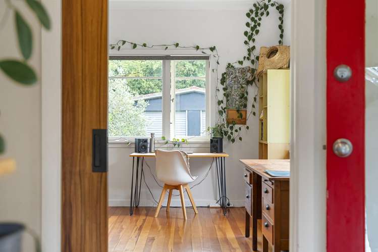 7 Tasman View Road Bethells Beach_12