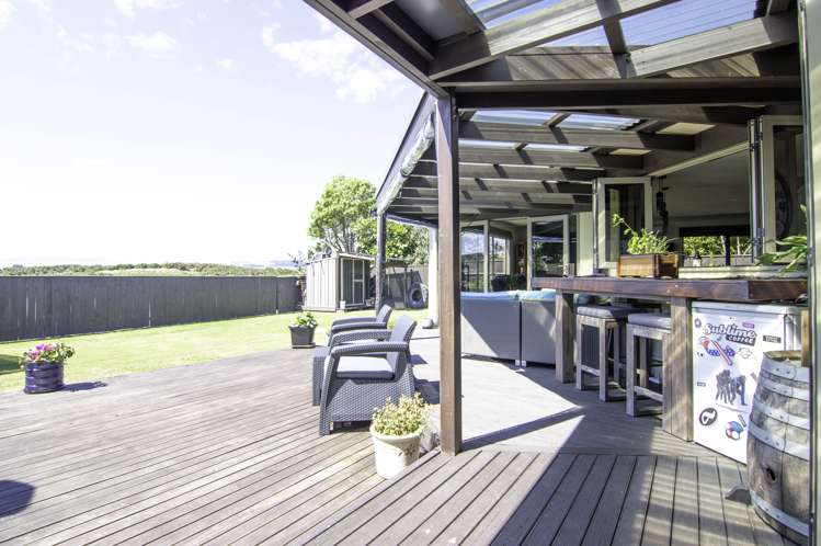 119 Pacific Drive Fitzherbert_9