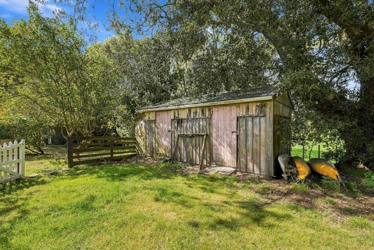 2059 State Highway 16 Helensville_21