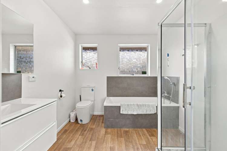 2/6 Takapu Place Bromley_6