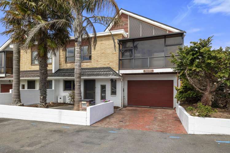 400 Devon Street East Strandon_16