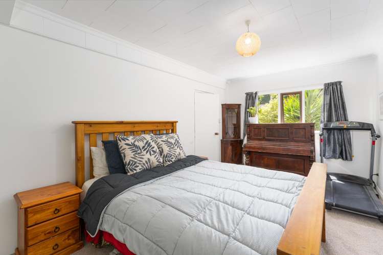 121 Barr Street Kenmure_18