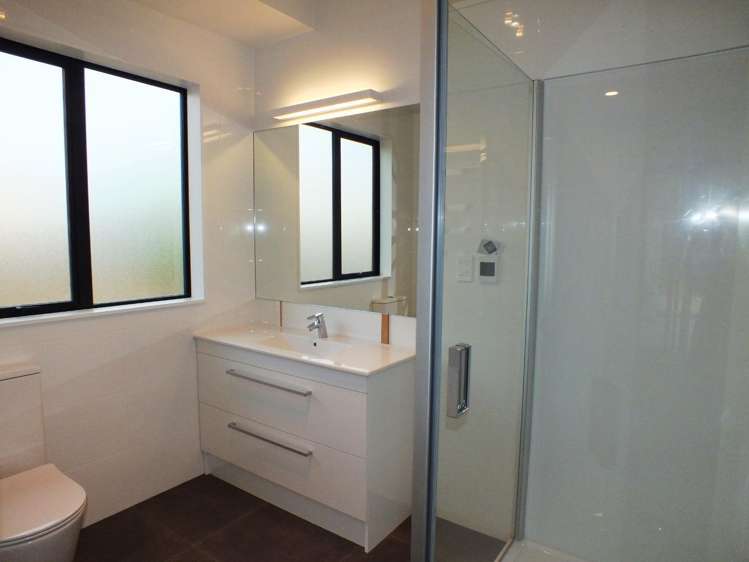5 Syd Grant Crescent Orewa_7