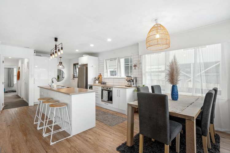 50 Zita Maria Drive Massey_5