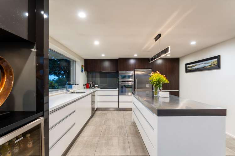 10 Garfield Avenue Roslyn_15