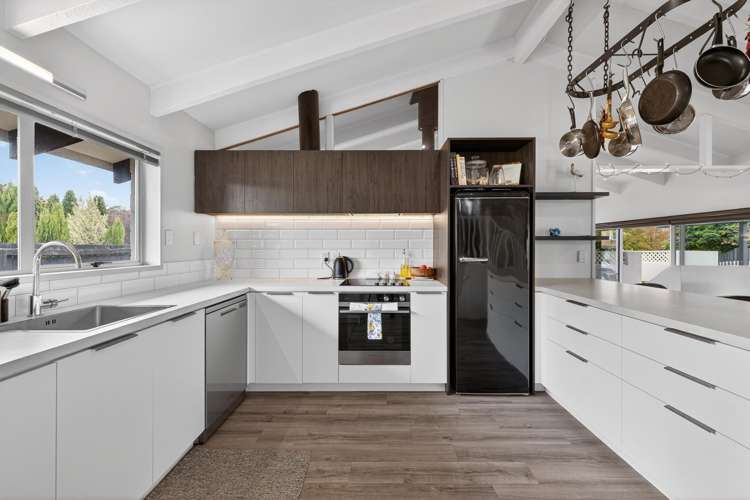 26 Yellowstone Crescent Burwood_3