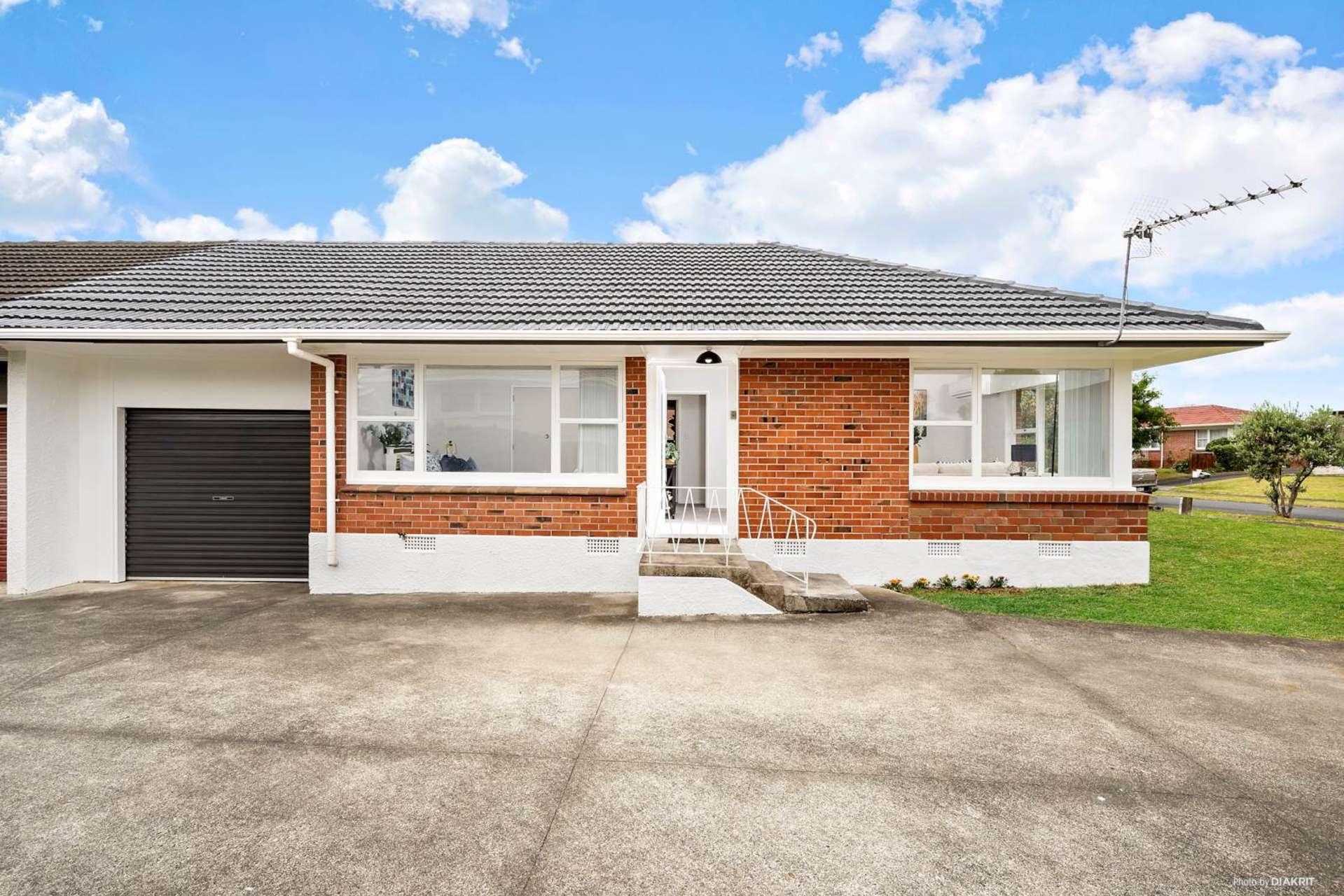 2/2b Dowling Place Pakuranga_0