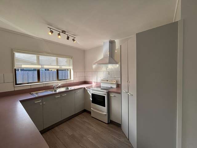  26 Exeter Crescent Springvale_2