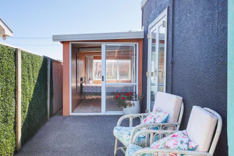 16 Chrystall Street Foxton Beach_12