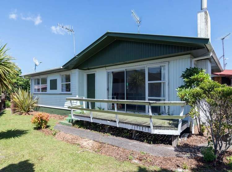 10 Joanne Crescent Pukehangi_6