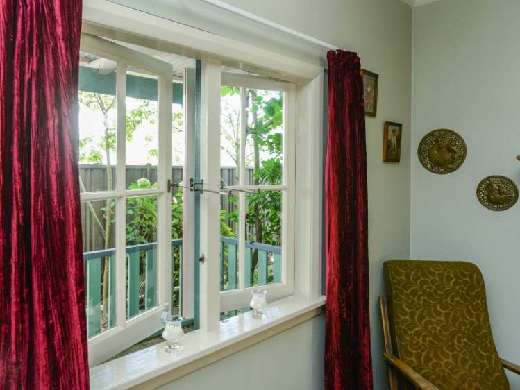 816 Lawrence Street Akina_19