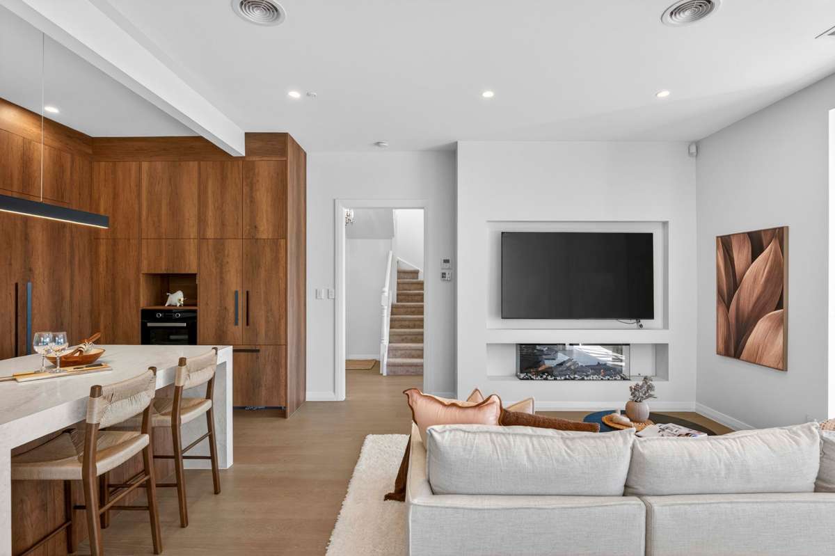 131 Bassett Road_5