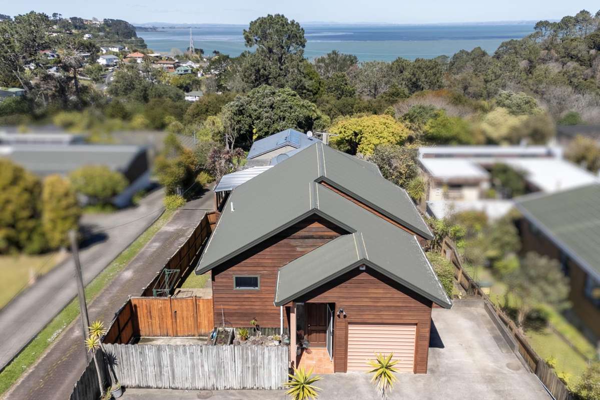 2/81 Donovan Street_0