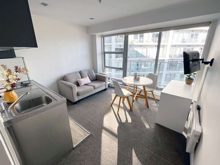 1120/430 Queen Street_0