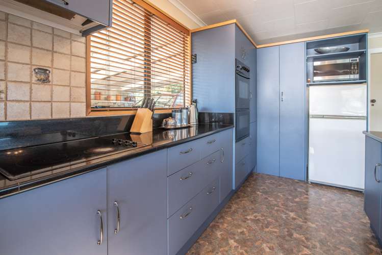 44 Bayview Crescent Duvauchelle_16