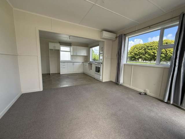 3/2a Bayly Street Waitara_2