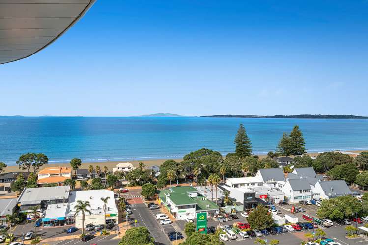 1213/11 Tamariki Avenue Orewa_3