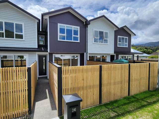 Modern 2BR Townhouse in Wainuiomata