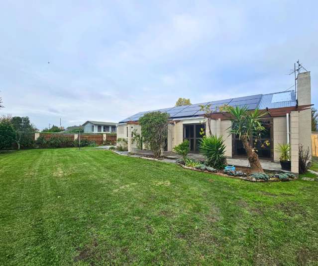 Double Glazed with Solar Power Benefits