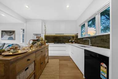 1/8 Hillsborough Road_2