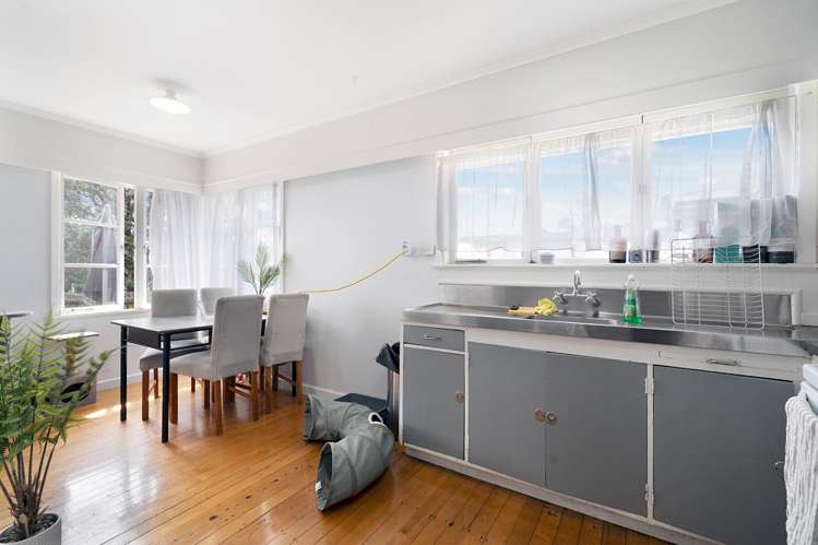 4134 Great North Road Glendene_10