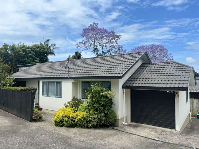 Spacious and Convenient 4 Bedroom 2 Bathroom i...