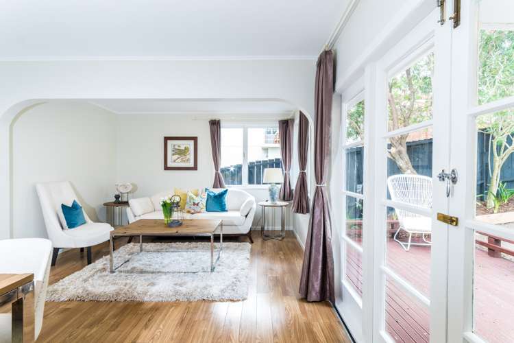 75 Selwyn Crescent Forrest Hill_1