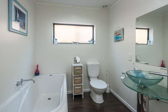 102 Seaview Road Paraparaumu Beach_4