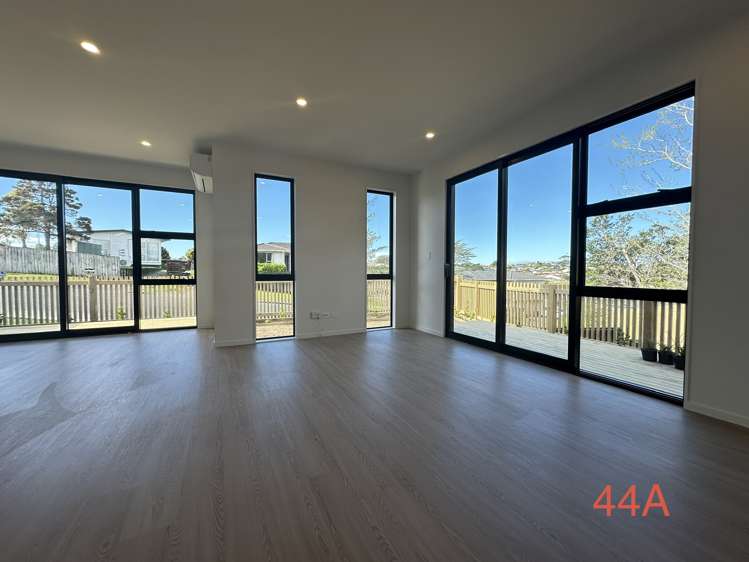 44B Juniper Road Sunnynook_21