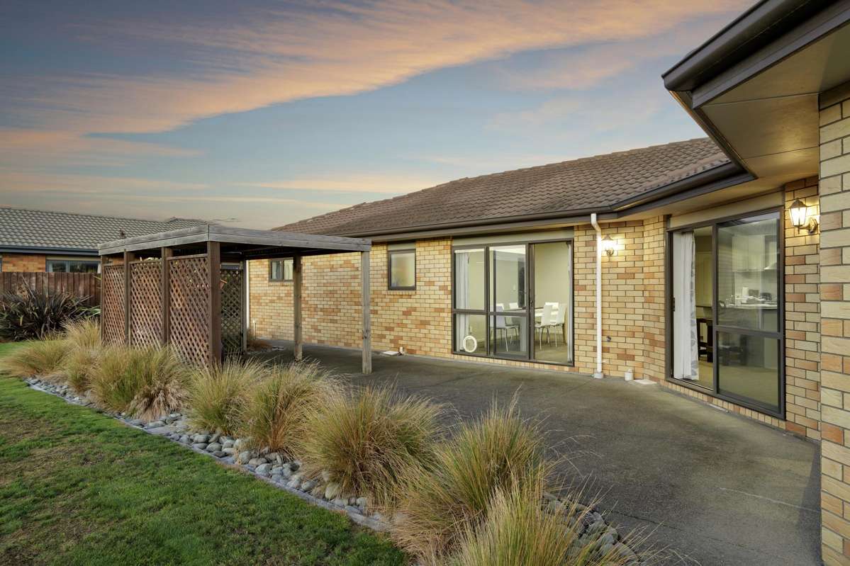 8 Grace Way_4