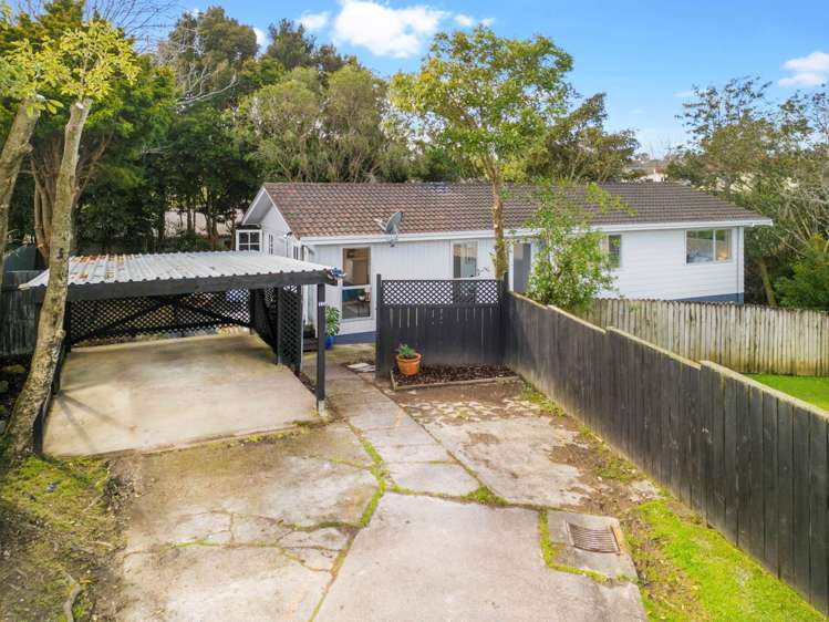 10 Karina Place Glen Eden_18