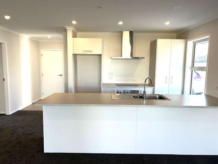 1/14 Makoura Road 10754_2