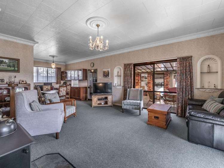  442 Queens Drive Windsor_2