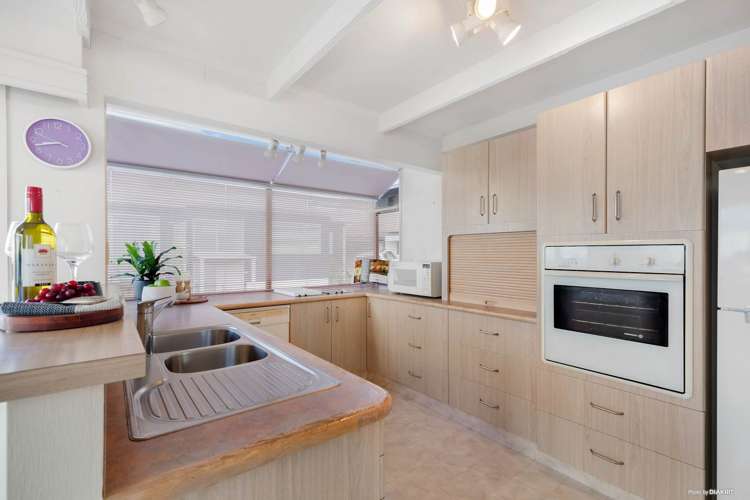 2/3 Marama Street Castor Bay_8