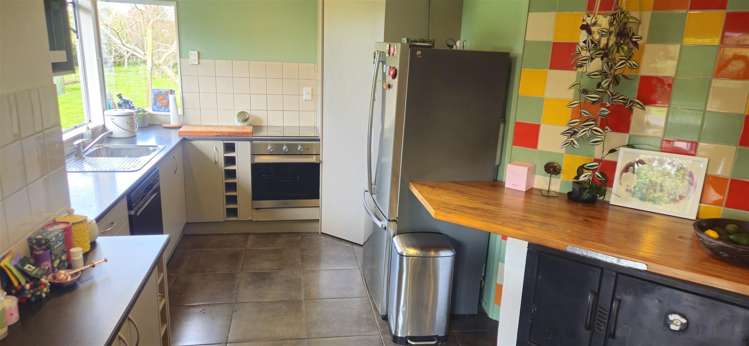 358 Gluepot Road Oropi_11