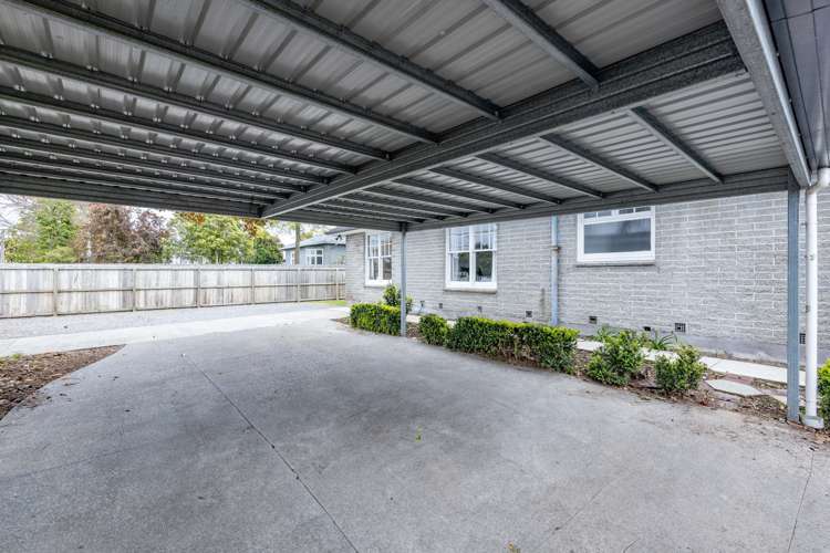 43 Birchfield Avenue Dallington_21