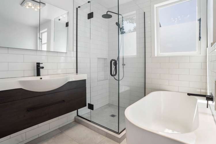 79 Taurus Crescent Beach Haven_18