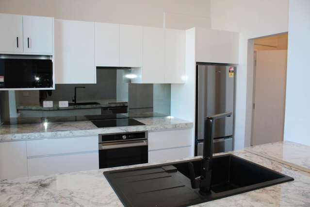 5/30 Dowling Street Dunedin Central_1